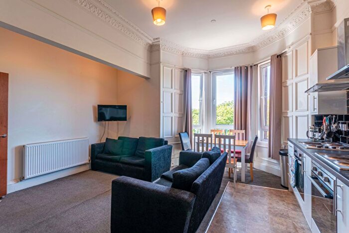 5 Bedroom Flat To Rent In Dalkeith Road, Edinburgh, EH16