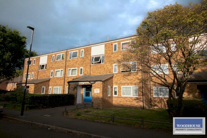 1 Bedroom Flat To Rent In Johnby Close, Enfield, EN3