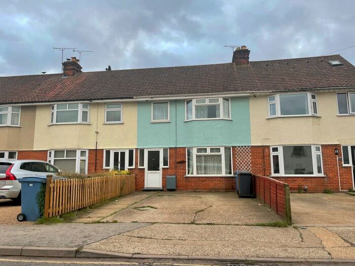 3 Bedroom Semi-Detached House To Rent In Spring Road, Ipswich IP4