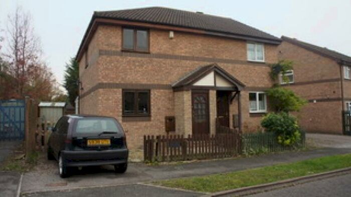 3 Bedroom Semi-Detached House To Rent In Stafford Grove, Shenley Church End, Milton Keynes, MK5