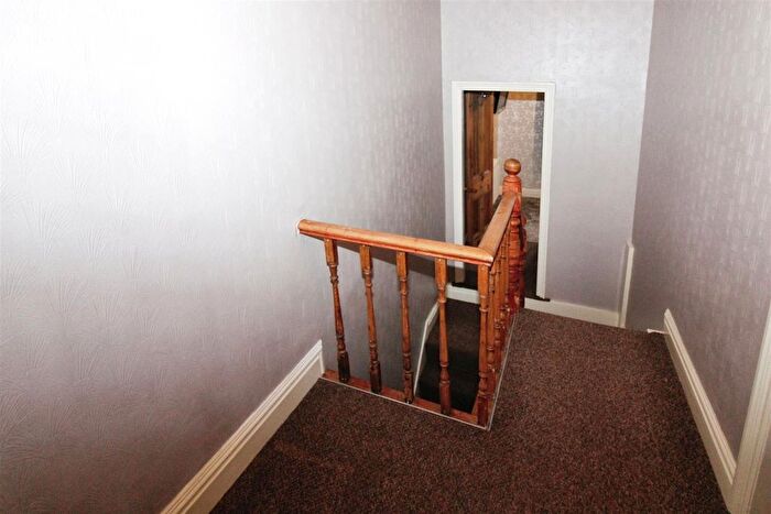 3 Bedroom Terraced House For Sale In Westminster Avenue, Hull, HU8