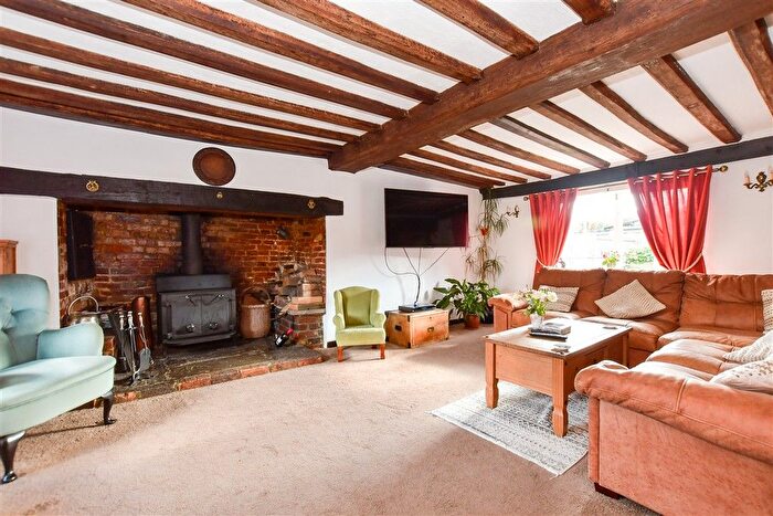 4 Bedroom Semi-detached House For Sale In Romney Road, Willesborough, Ashford, Kent, TN24