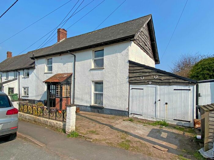 4 Bedroom Cottage For Sale In Kennford, Exeter, EX6