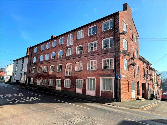 1 Bedroom Flat To Rent In Flat Old Warehouse, Chapel Street, Newtown, Powys, SY16