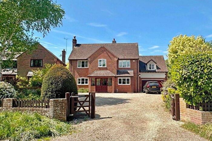 6 Bedroom Detached House For Sale In High Street, North Moreton, OX11
