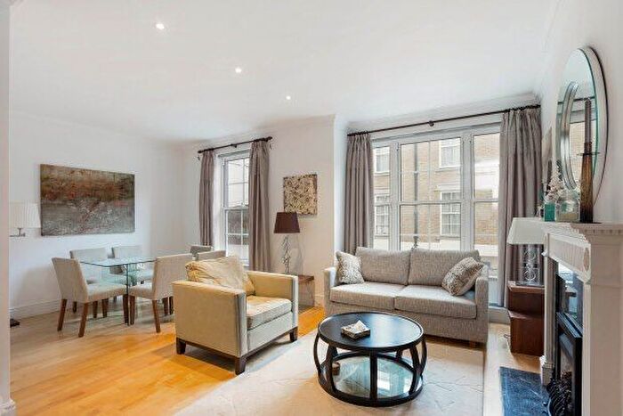 3 Bedroom Property To Rent In Balvaird Place, London, SW1V