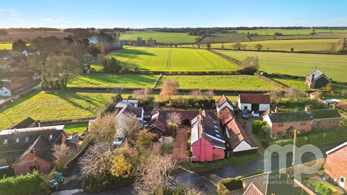 4 Bedroom Detached House For Sale In The Old Trowel & Hammer, Tabernacle Lane, Forncett St Peter (flexible Home With Enormous Potential)., NR16