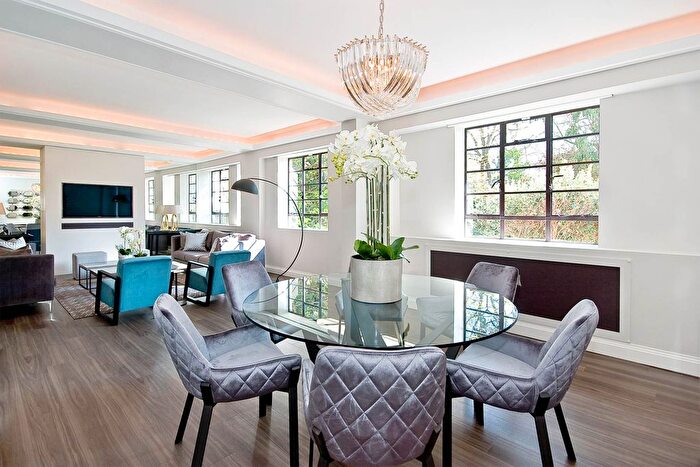 3 Bedroom Flat To Rent In Princes Gate, Knightsbridge, London, SW7