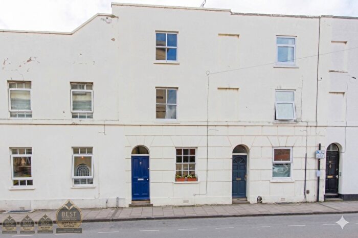 3 Bedroom Town House To Rent In St. Georges Street, Cheltenham, GL50