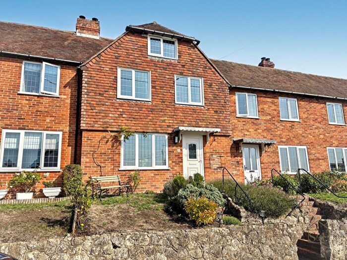 2 Bedroom Terraced House For Sale In Bank Road, Aldington, TN25