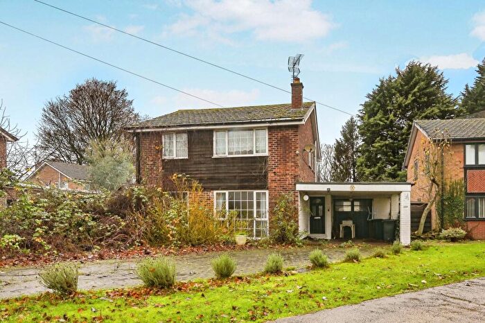 4 Bedroom Detached House For Sale In Colwick Park Close, Colwick, Nottingham, Nottinghamshire, NG4