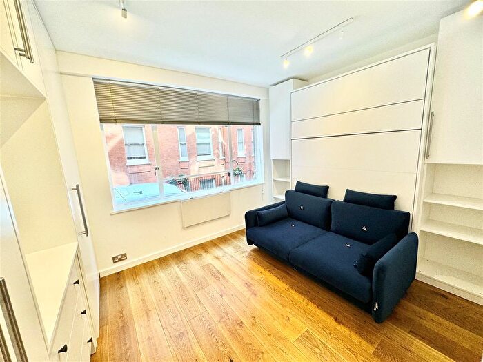 Studio To Rent In Buckingham Gate, London, SW1E