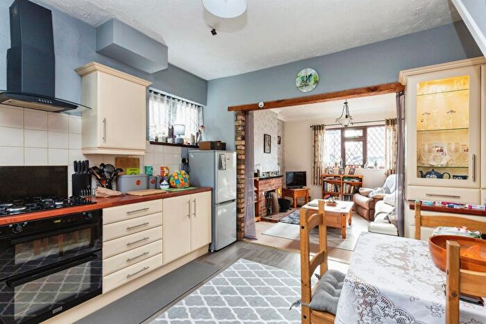 3 Bedroom Semi-Detached House For Sale In St. Johns Road, March, PE15