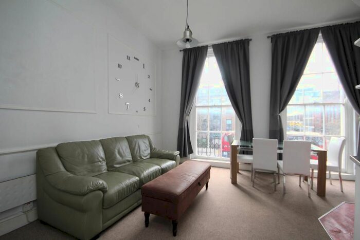 1 Bedroom Flat To Rent In City Road, Islington, London, EC1V