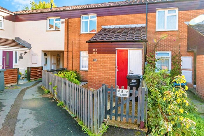 1 Bedroom Maisonette For Sale In Mercer Way, Romsey, SO51