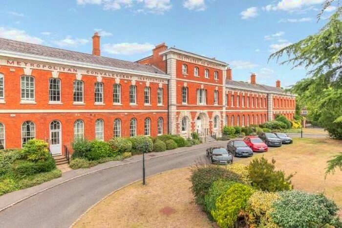 1 Bedroom Apartment To Rent In Ellesmere Place, Walton-On-Thames, KT12