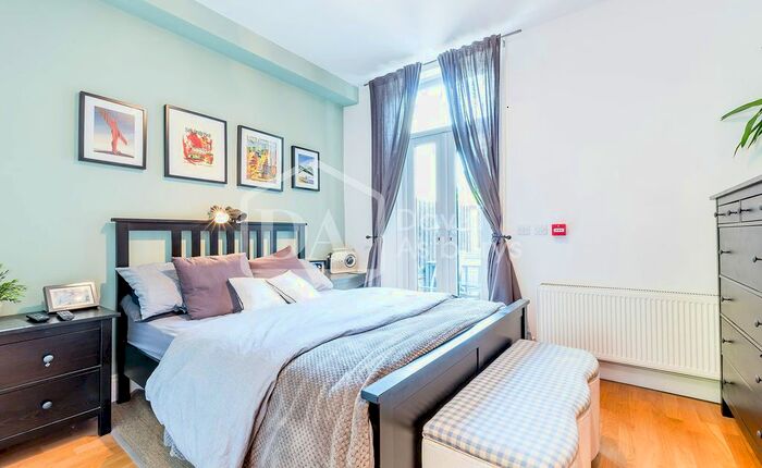 1 Bedroom Flat To Rent In Hillfield Avenue, Crouch End, London, N8