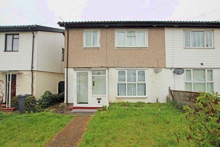 3 Bedroom Semi-Detached House To Rent In Aston Green, Hounslow TW4