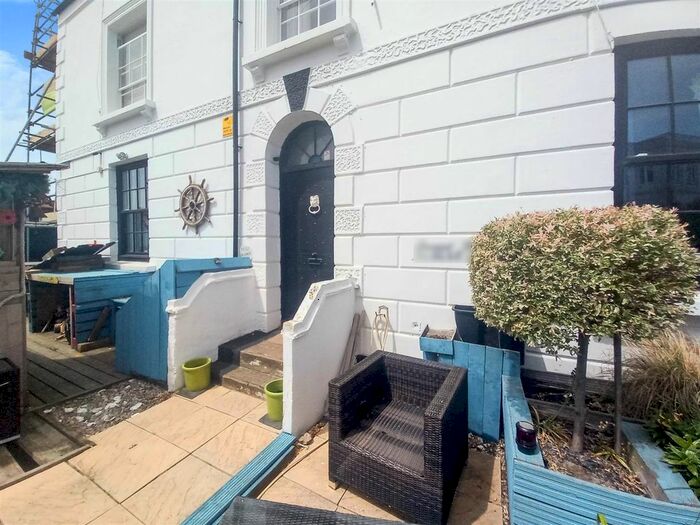 1 Bedroom Flat To Rent In Sea Street, Herne Bay, CT6