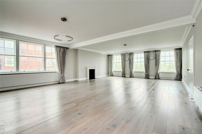 3 Bedroom Flat To Rent In Sloane Street, London, SW1X