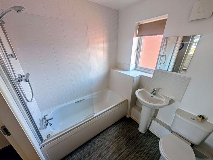 1 Bedroom Flat For Sale In Borough Way, Nuneaton, CV11