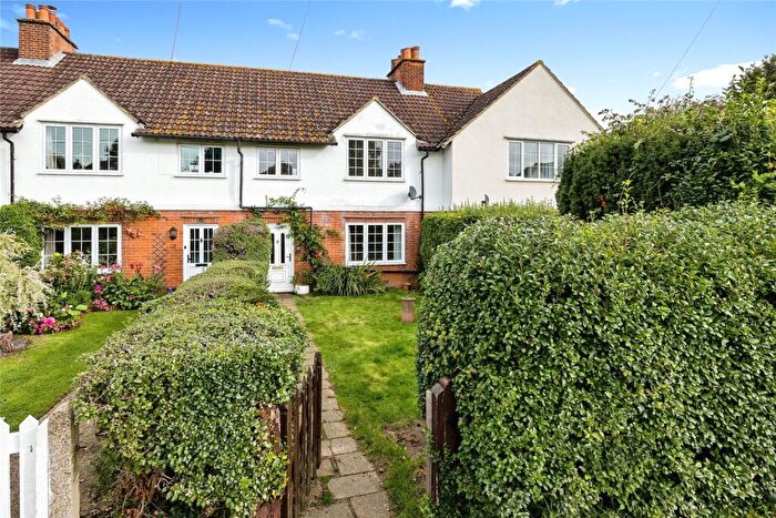 3 Bedroom Terraced House For Sale In Fowlers Croft, Compton, Guildford, Surrey, GU3