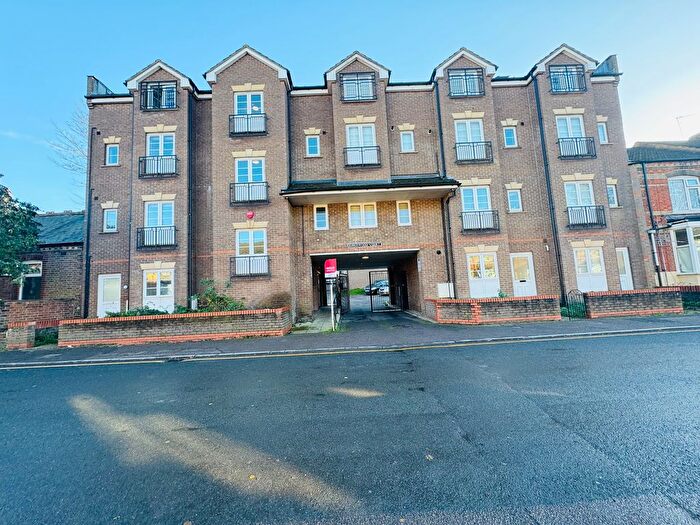 1 Bedroom Flat To Rent In Kingswood Court Grove Road, Luton, LU1