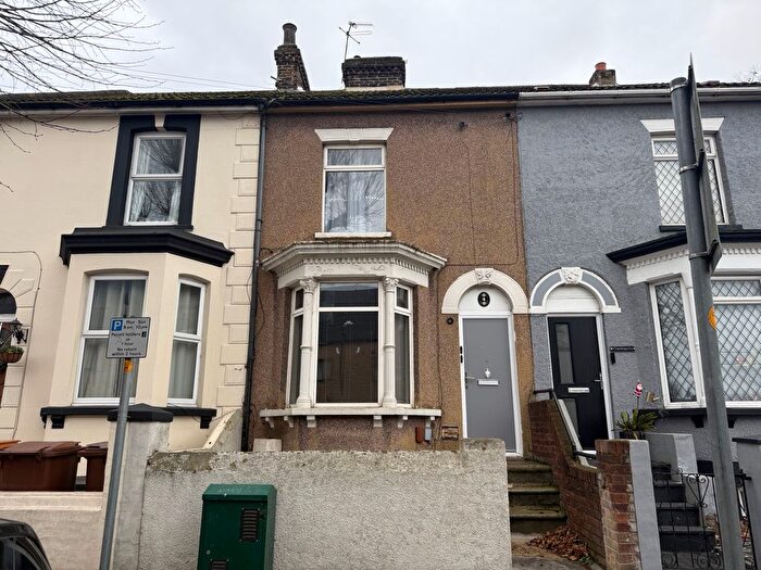 3 Bedroom Terraced House To Rent In Copenhagen Road, Gillingham, ME7