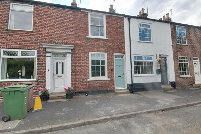 2 Bedroom House To Rent In Church Road, Molescroft, HU17