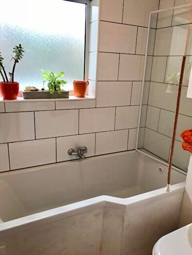 3 Bedroom House To Rent In Lancing Road, Sheffield, S2