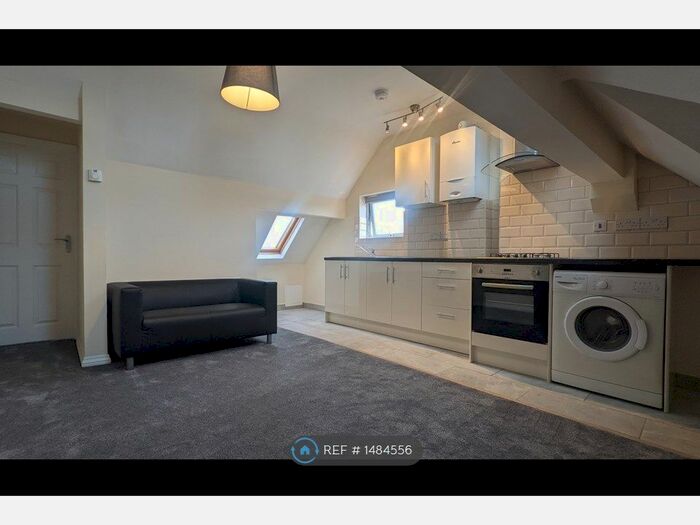 1 Bedroom Flat To Rent In Robin Hood Lane, Birmingham, B28