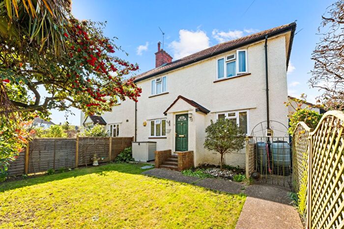 2 Bedroom Maisonette For Sale In Bucknills Close, Epsom, KT18