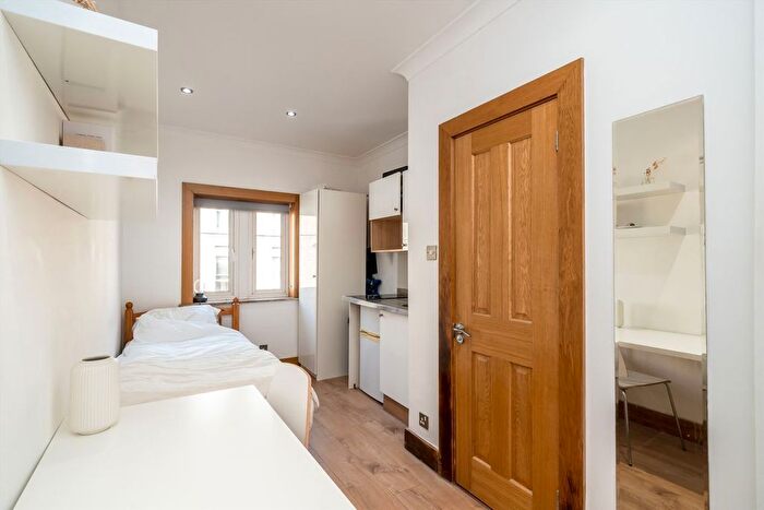 Studio To Rent In Glendower Place, South Kensington, SW7