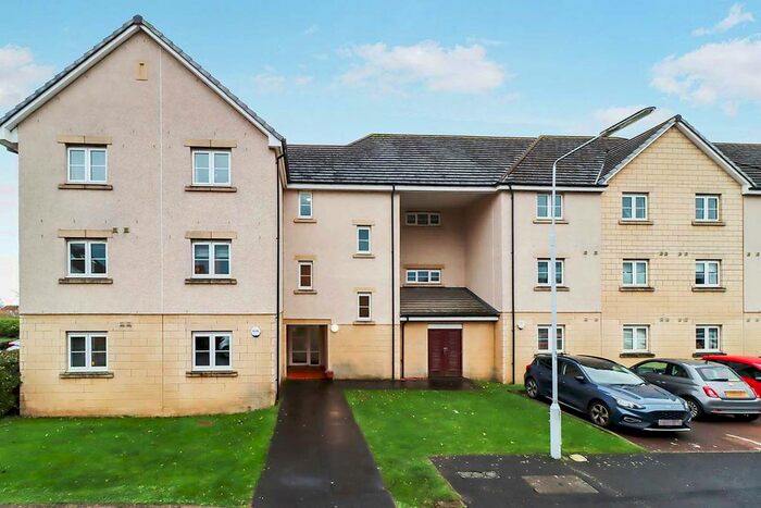 2 Bedroom Flat To Rent In Tarmachan Road, Dunfermline, KY11