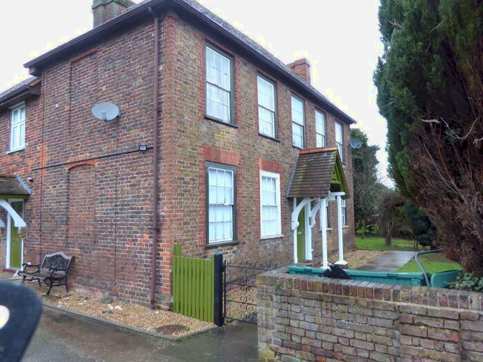 Studio To Rent In Poyle Road, Colnbrook, SL3