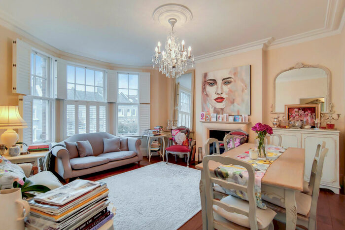 3 Bedroom Apartment To Rent In Lordship Lane, London, SE22