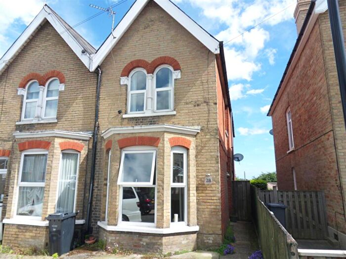 3 Bedroom House For Sale In Bellevue Road, Cowes, PO31