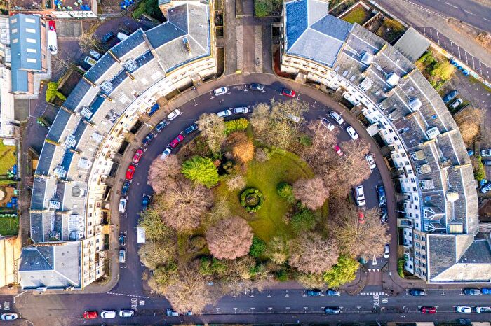 2 Bedroom Apartment For Sale In Queens Crescent, Woodlands, Glasgow, G4