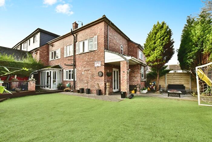 4 Bedroom Terraced House For Sale In Swalecliff Avenue, Manchester, Greater Manchester, M23