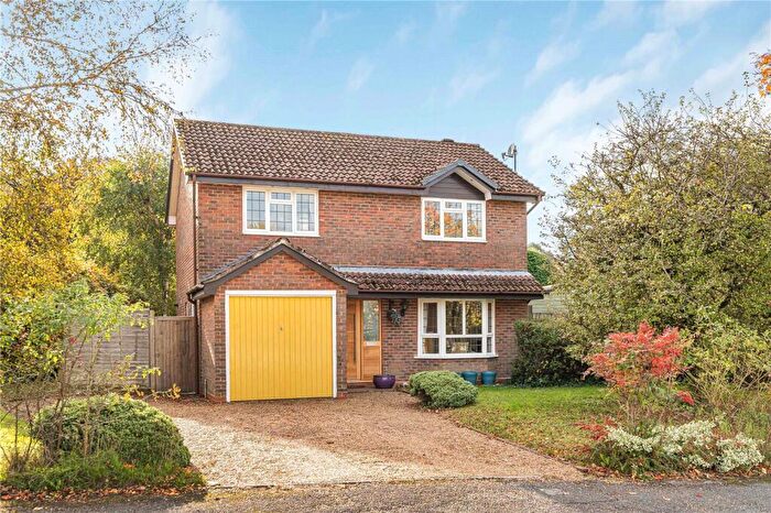 4 Bedroom Detached House For Sale In Chestnut Walk, Pulborough, West Sussex, RH20