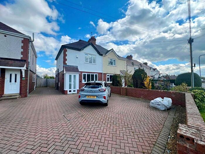 3 Bedroom Semi-Detached House For Sale In School Lane, Coven, Wolverhampton, Staffordshire, WV9