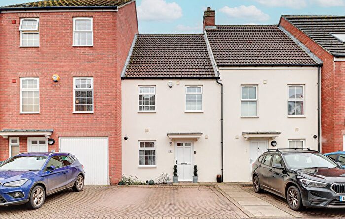 3 Bedroom Terraced House For Sale In Ver Brook Avenue, Markyate, St. Albans, AL3
