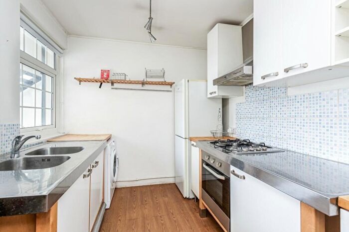 3 Bedroom Apartment To Rent In Campbell Road, Southsea, PO5