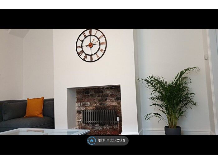 1 Bedroom Flat To Rent In Princes Avenue, Hull, HU5