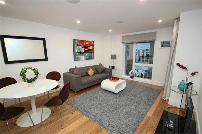 1 Bedroom Flat To Rent In Gallery Apartments, Lamb Walk, London, SE1