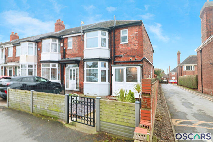 3 Bedroom Terraced House For Sale In Pickering Road, Hull, HU4