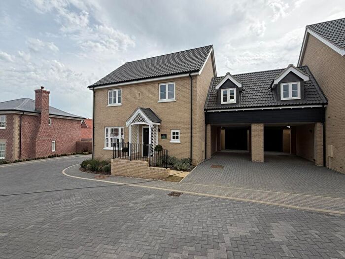 4 Bedroom Link Detached House For Sale In Ethelwold Drive, Wickham Market, Woodbridge, IP13