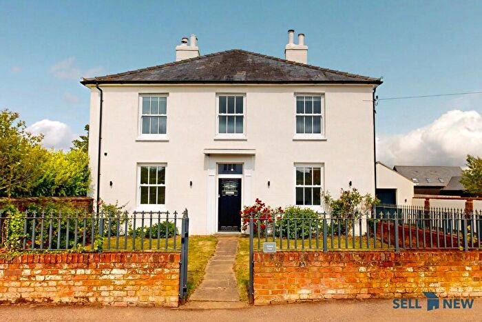 4 Bedroom Detached House For Sale In Ralph Farm, West Street, LU2