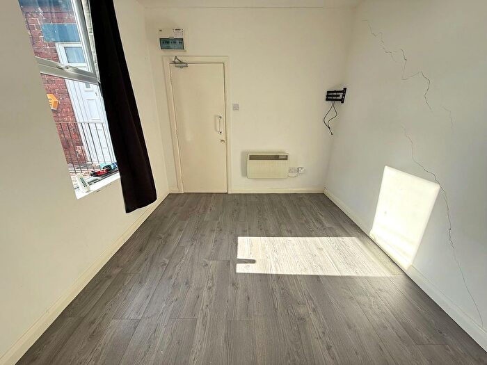 Studio To Rent In Chester Road, Sunderland, SR4