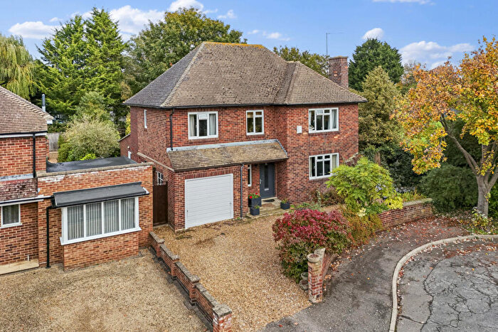 5 Bedroom Detached House For Sale In Cranleigh Road, Kettering, NN15